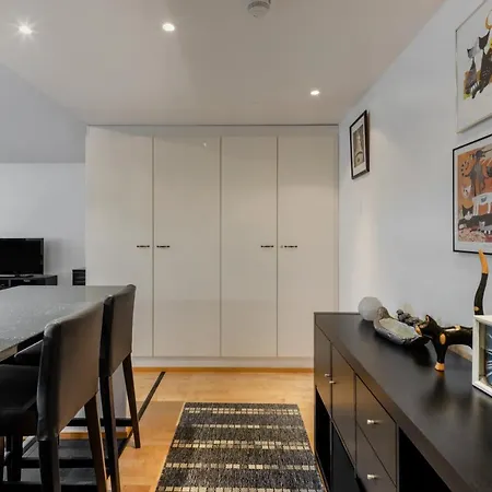 Apartment Wehost Bulevardi *